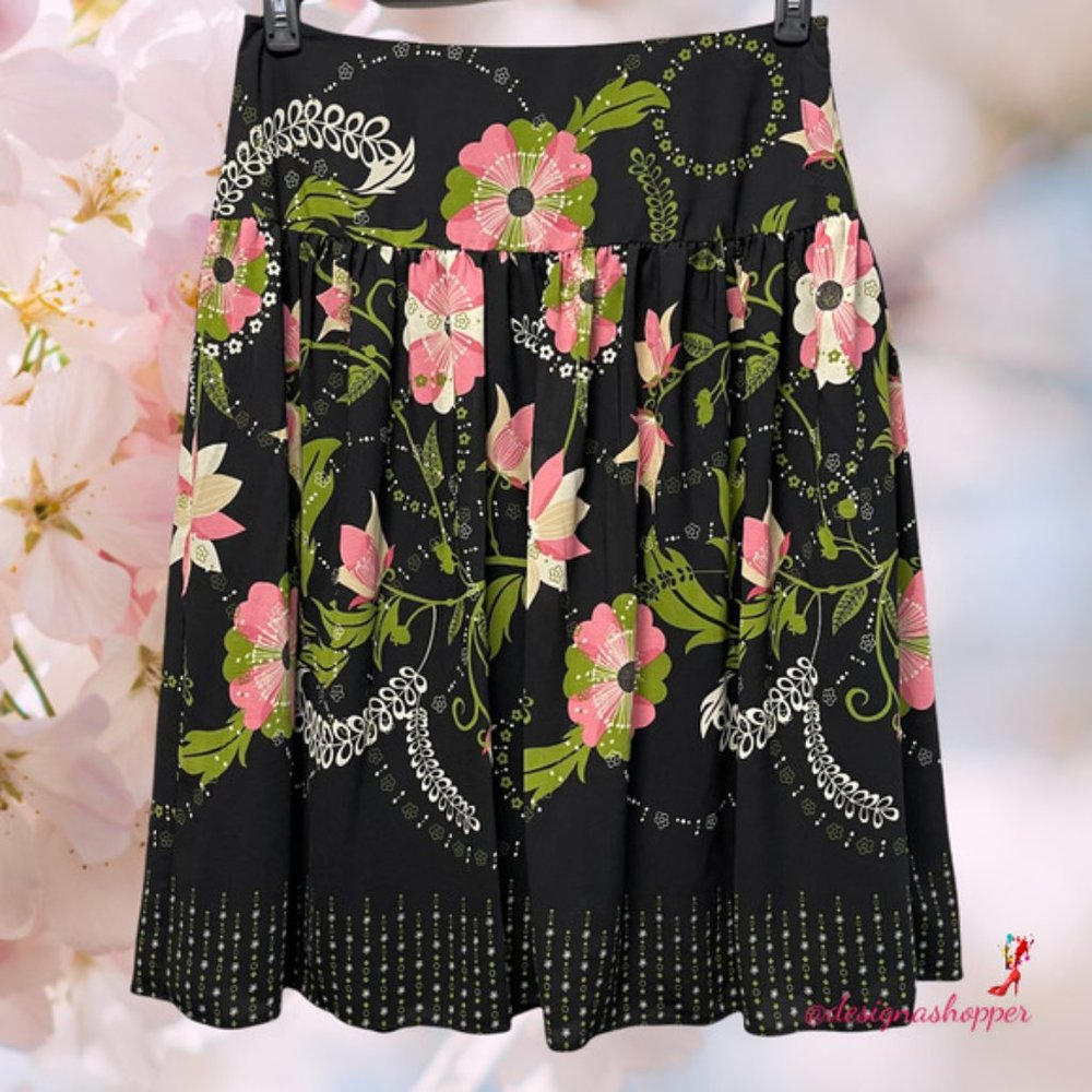 Very Pretty Covington Pink Floral skirt - 16
